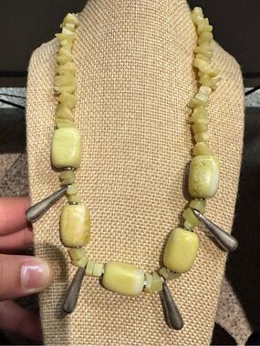 Vintage Green/yellow Stone & Silver Teardrop Necklace